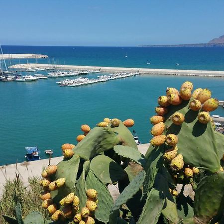 Loft In Balestrate Vicino Al Mare - Rental Beb Exteriör bild